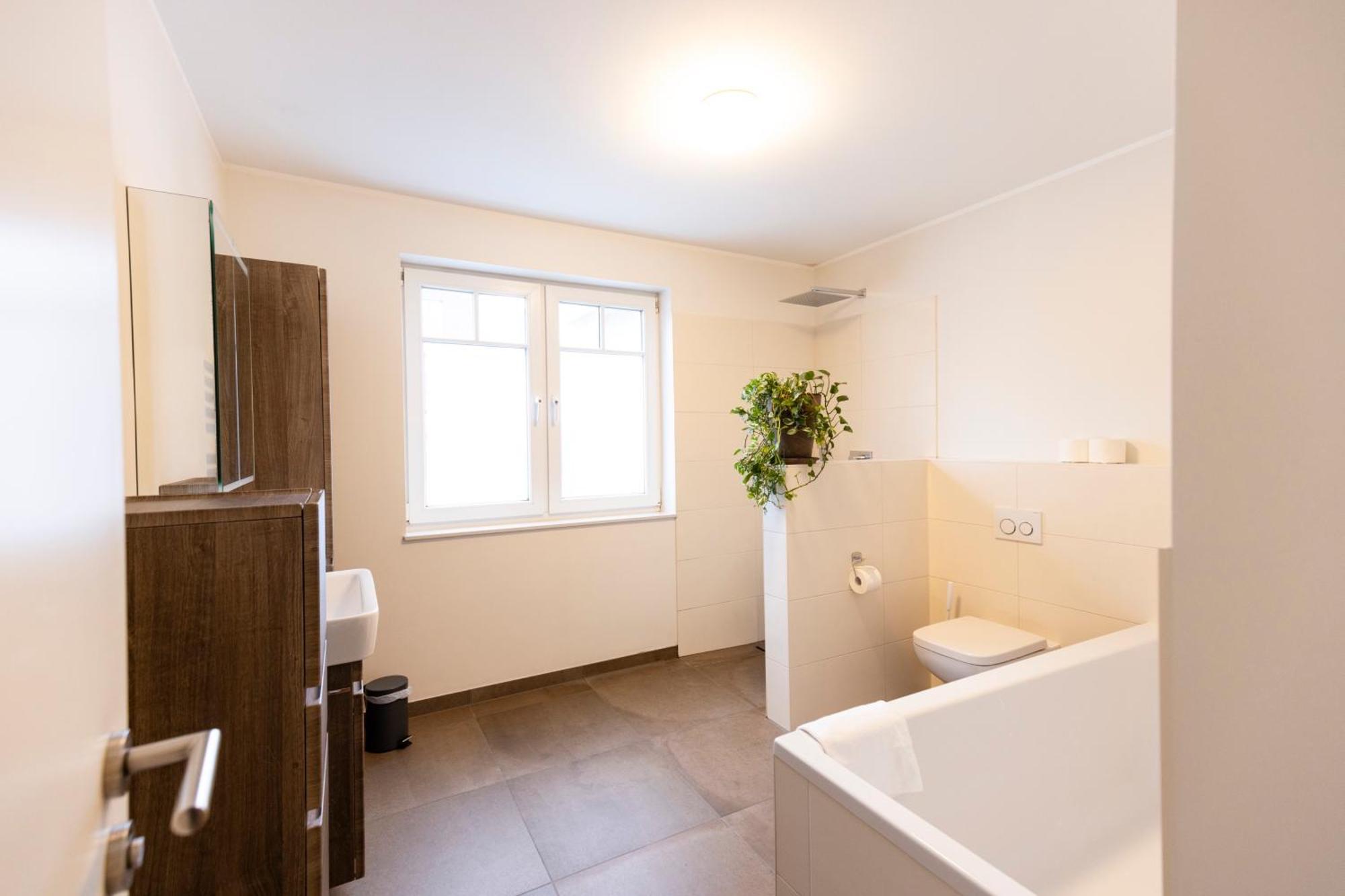Smartfewo - Home - Zentral - Terrasse - Parkplatz Oldenburg Dış mekan fotoğraf