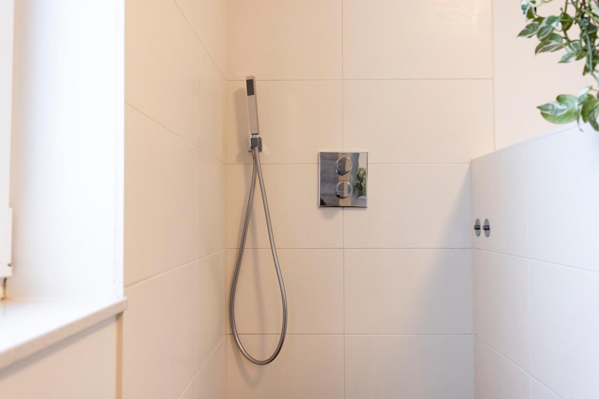 Smartfewo - Home - Zentral - Terrasse - Parkplatz Oldenburg Dış mekan fotoğraf